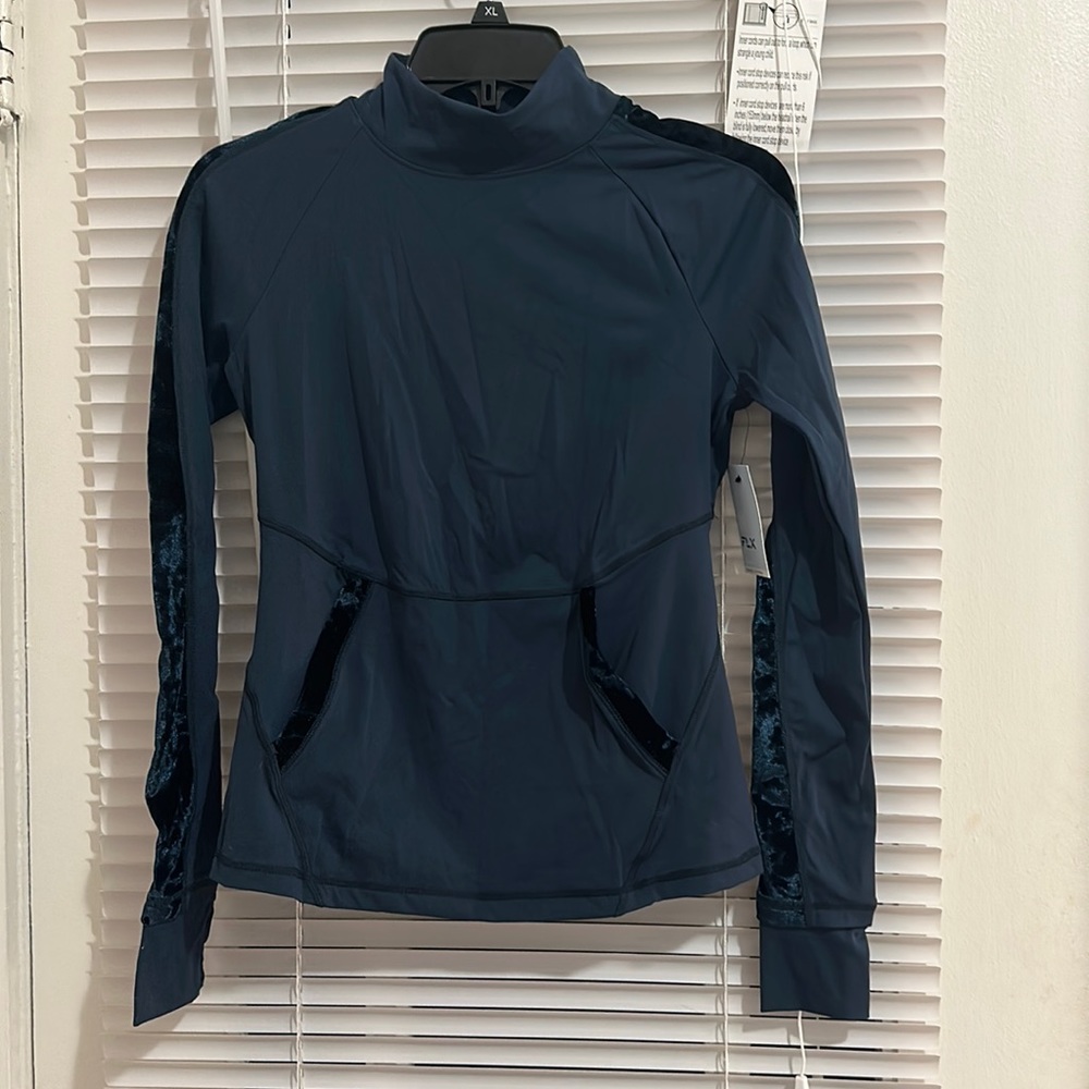 NWT! flx blue thin pullover jacket!